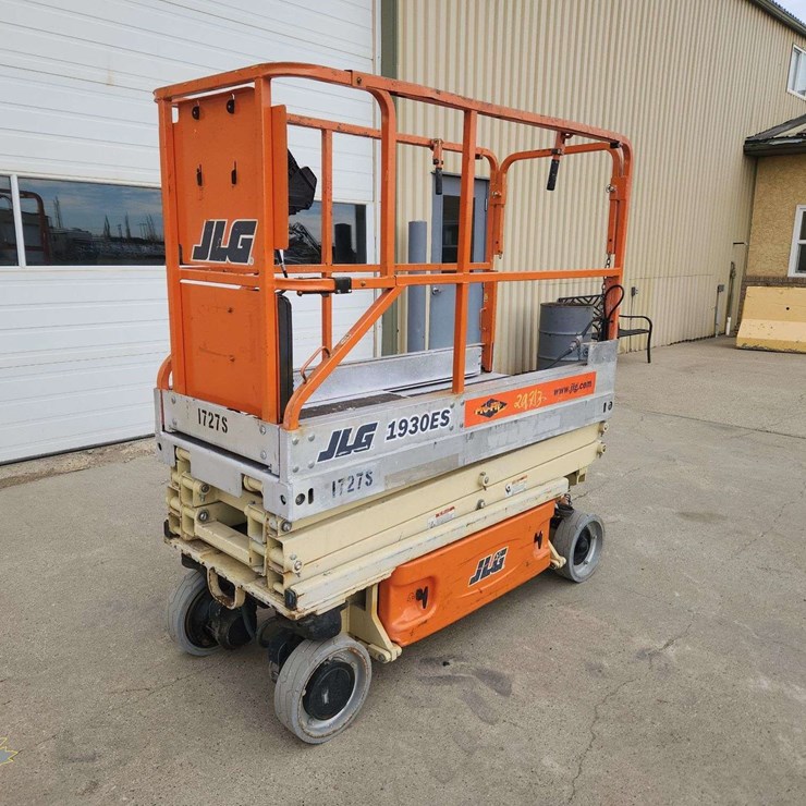 2005 JLG 1930ES