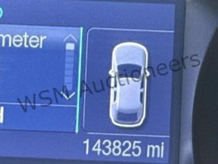 2014-ford-explorer-image-17