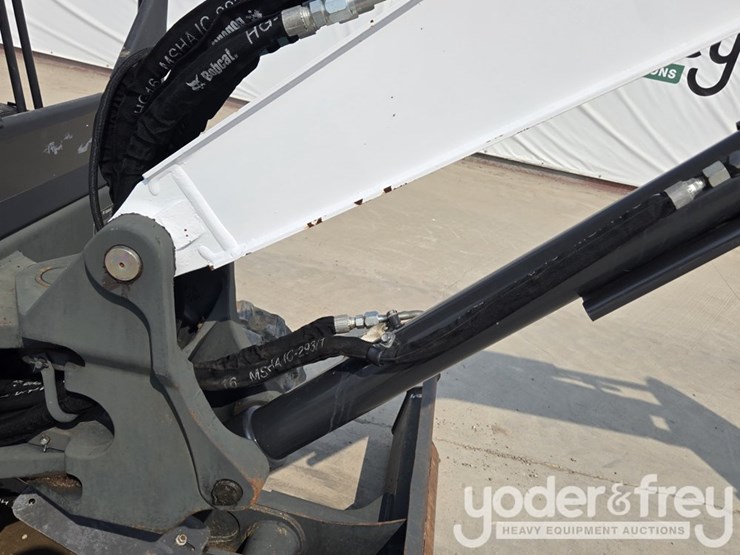 2021-bobcat-e35-image-38
