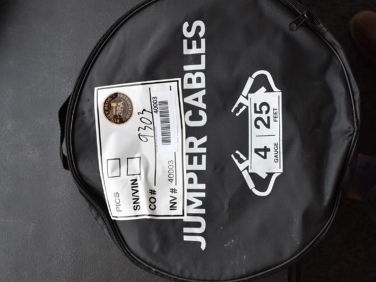 future-25ft-4-gauge-jumper-cables-with-carrying-case-image-1