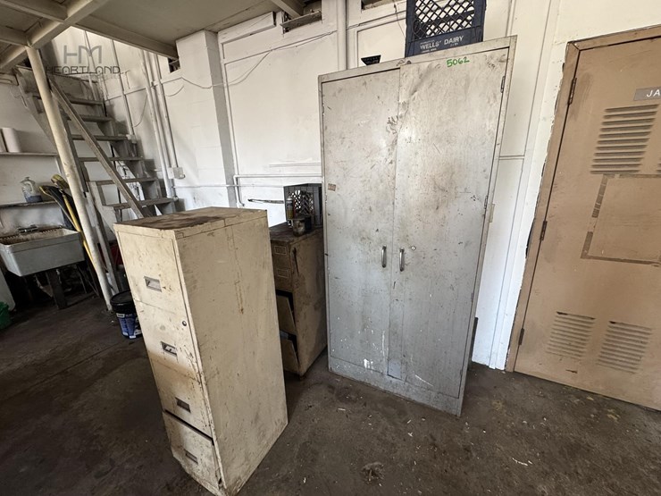 metal-storage-cabinets-&-filing-cabinets-w/content-metal-storage-cabinets-&-filing-cabinets-w/content-image-1