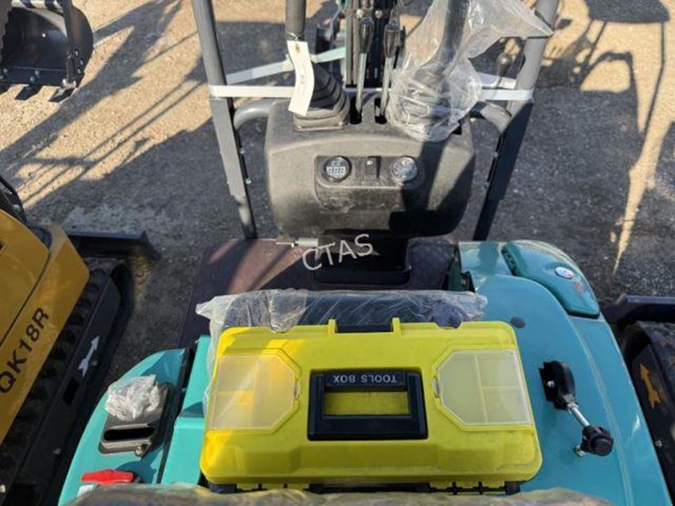 #62-•-mini-excavator---gas---hydraulic-thumb-image-5