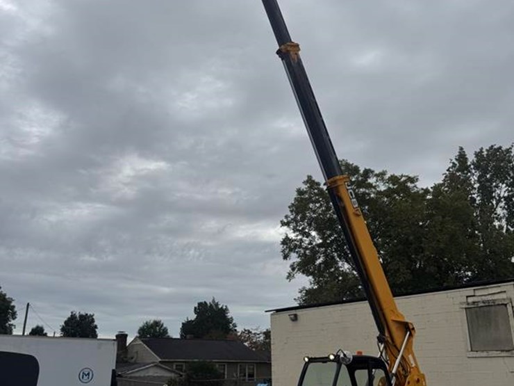 jcb-507-42-image-10
