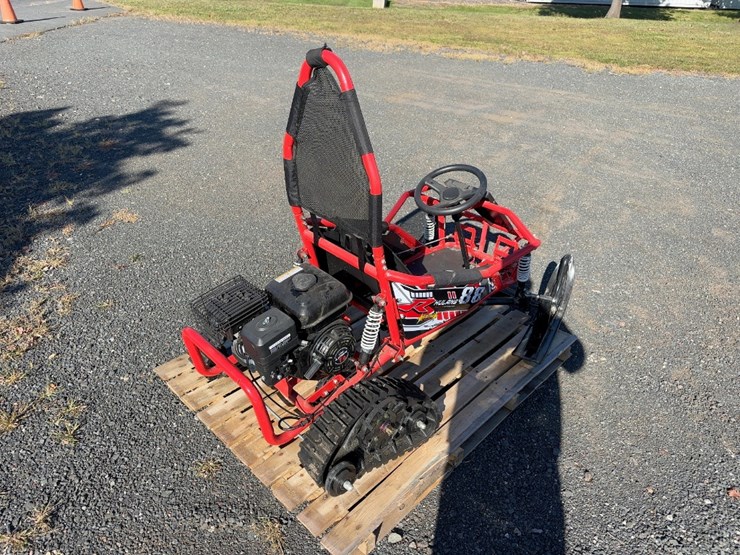hulang-tracked-snowmobile-image-3