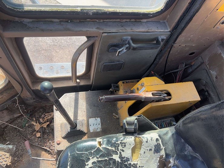 komatsu-180-wheel-loader-image-41