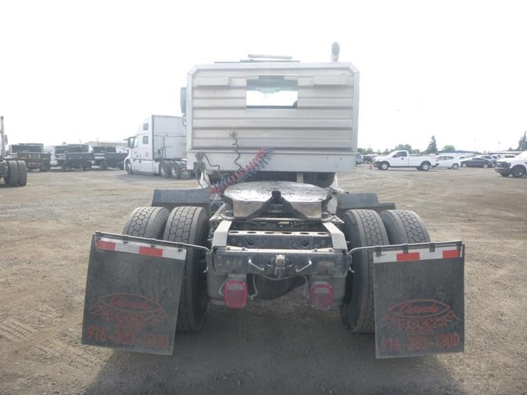 2011-international-8600-image-6