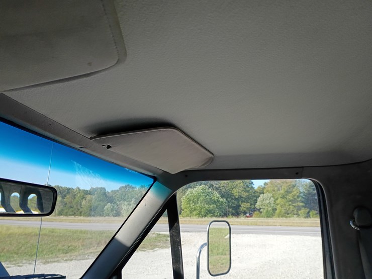 1996-ford-f350-image-57