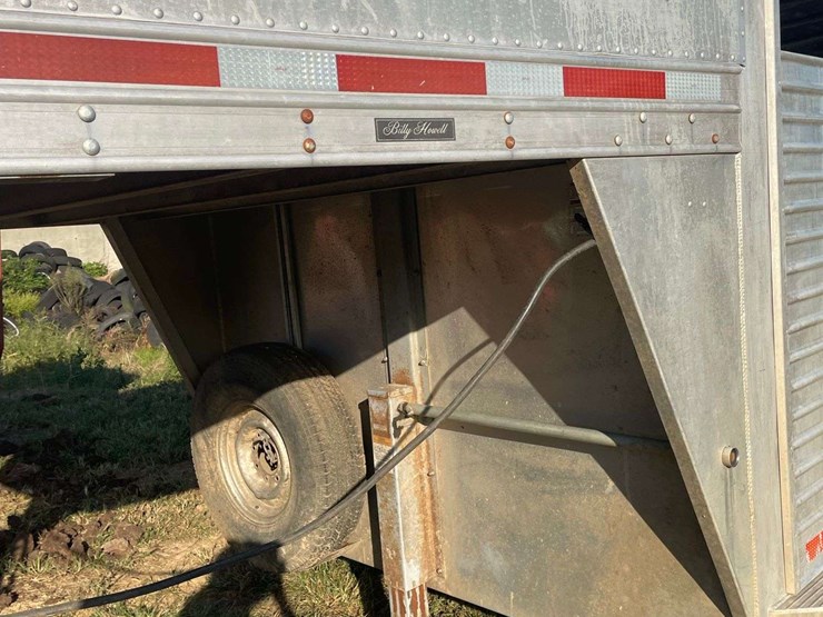 2003-20'x7'-feather-lite-aluminum-livestock-trailer-image-12