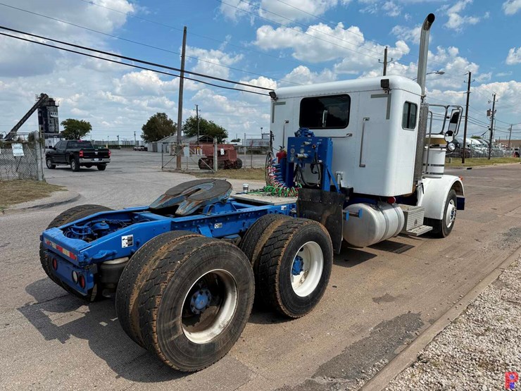 2007-peterbilt-378-image-3