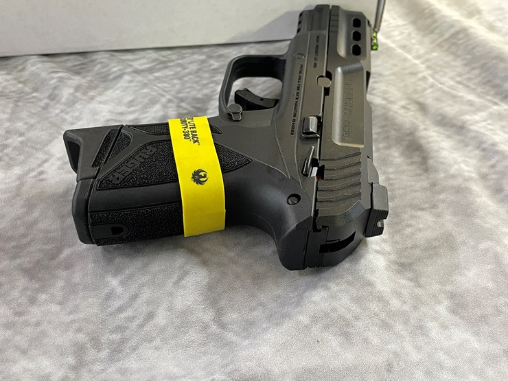 #4007-•-ruger-security-380,-sn:-387-98050-image-7