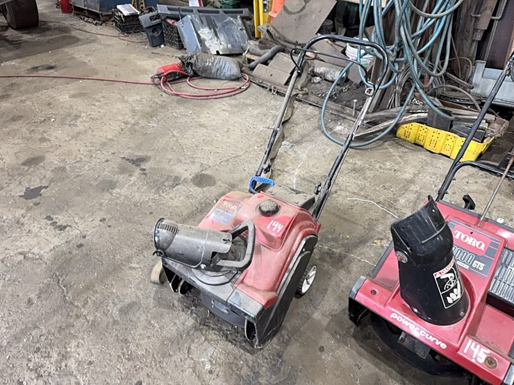 snow-thrower-support-equipment-image-1