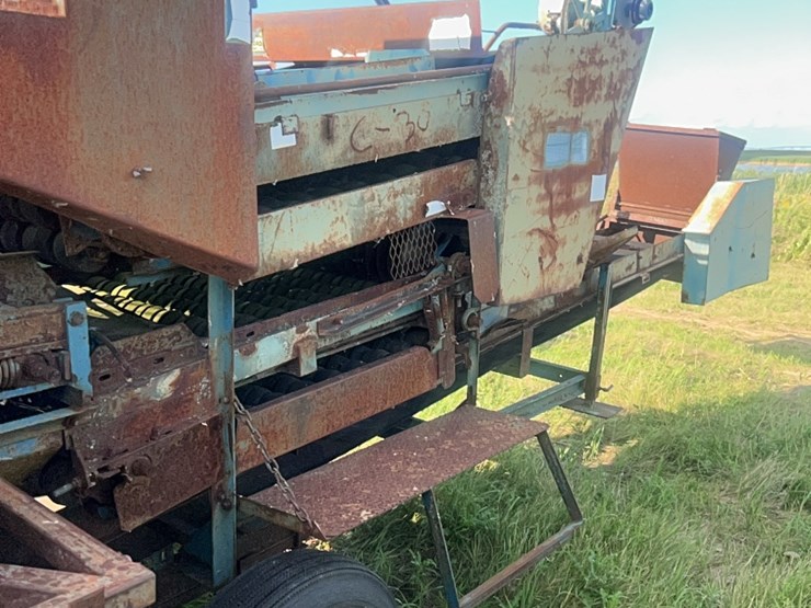 (2)-better-built-model-950-potato-seed-cutters-image-11