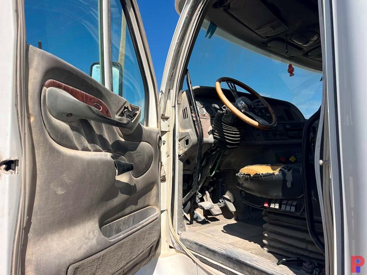 2006-peterbilt-387-image-7