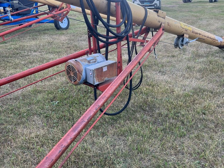 westfield-8-x-35-auger-with-220-electric-motor-image-8