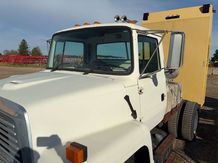 1997-ford-n-series-truck-with-truck-mounted-attenuator-(tma)-with-lindsay-barrier-systems-inc.-u-mad-cartridge-(crash-cushion)-image-20