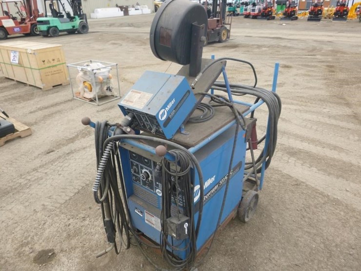 miller-300-welder-power-source-image-1
