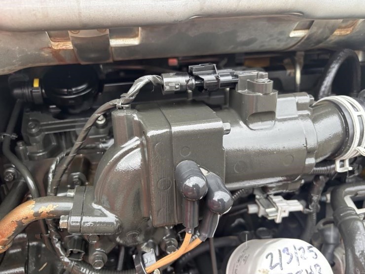 2021-bobcat-t770-image-42