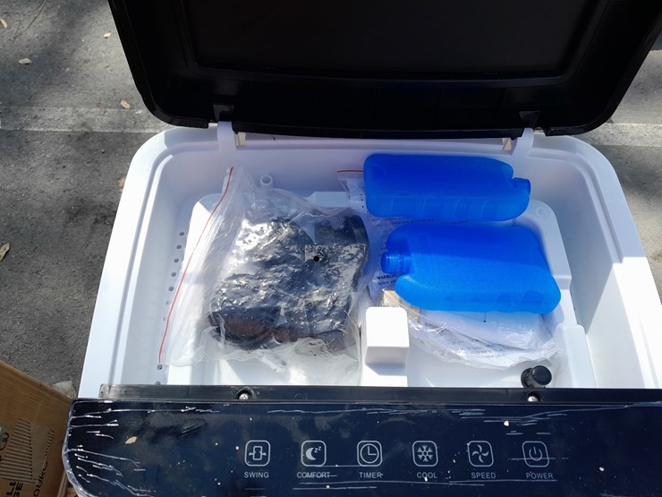 lot#-716-gorilla-gadgets-evaporative-air-cooler-image-4