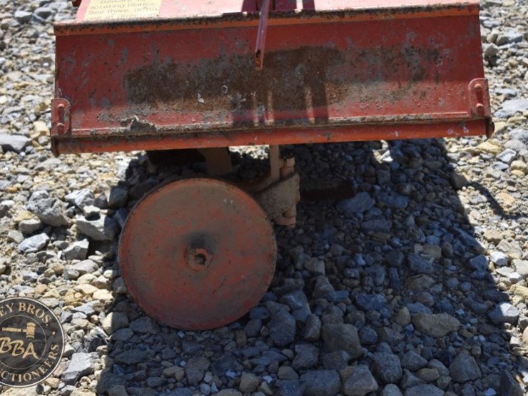 dowdeswell-tiller-with-wisconsin-engine-image-4