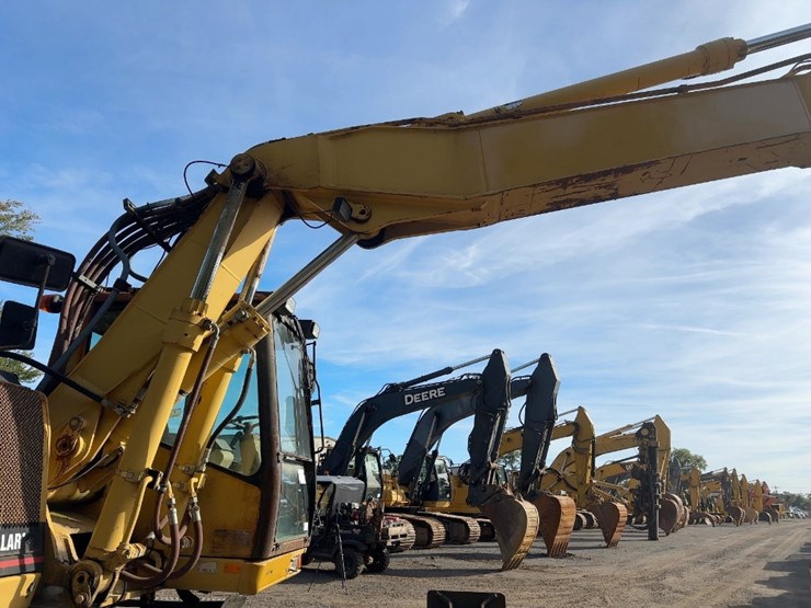 1999-caterpillar-m318-image-11