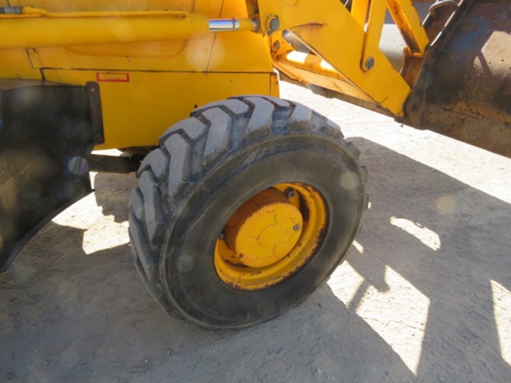 2003-jcb-214-image-5