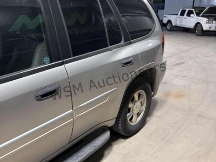 2004-gmc-envoy-sle-image-5