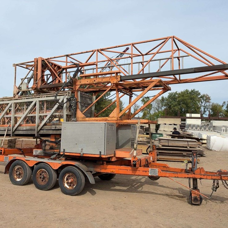 1999 Hydra Platform HP 32 Over Under Catwalk