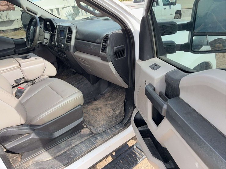 2021-ford-f250-image-19