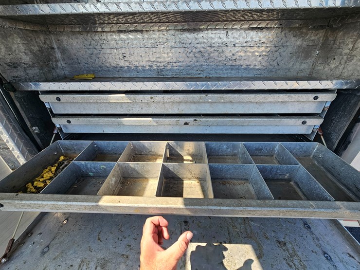 2011-ford-f450-image-58