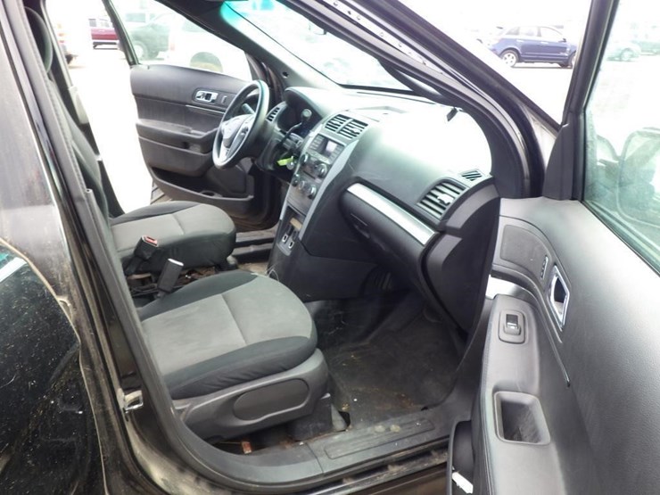 2013-ford-explorer-image-7