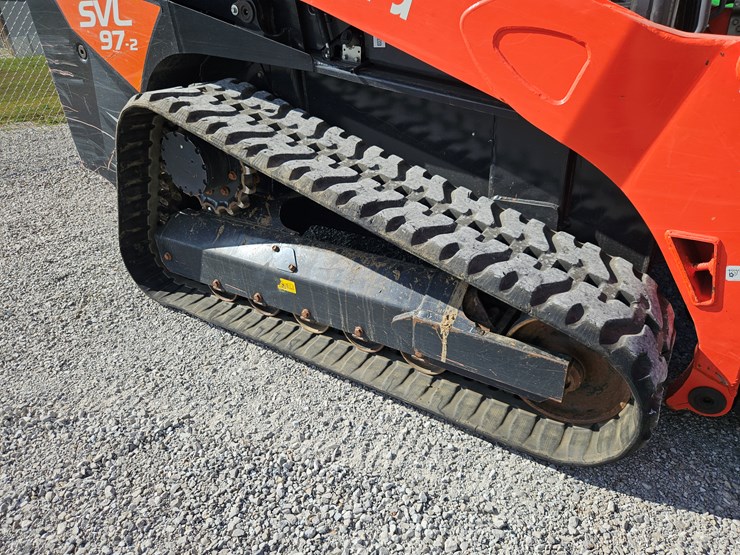 2022-kubota-svl97-2-image-13