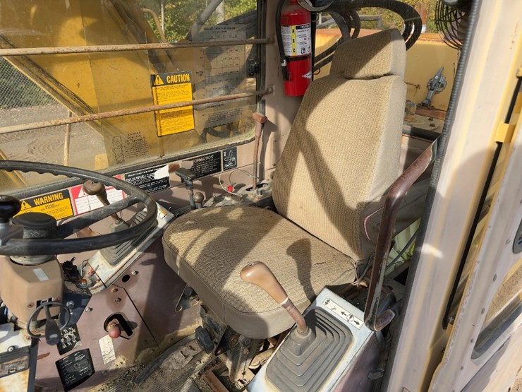 1993-deere-595d-image-24