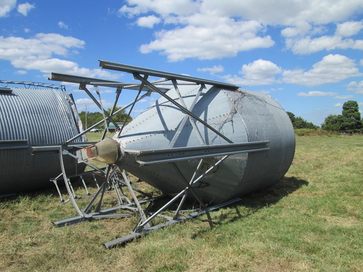 #29358-•-14-ton-feed-bin-image-3