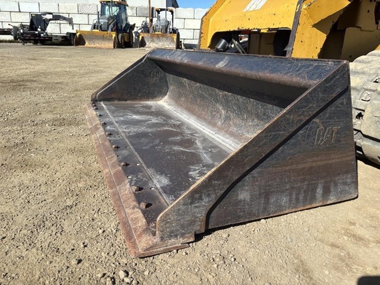 2016-caterpillar-299d2-xhp-image-9