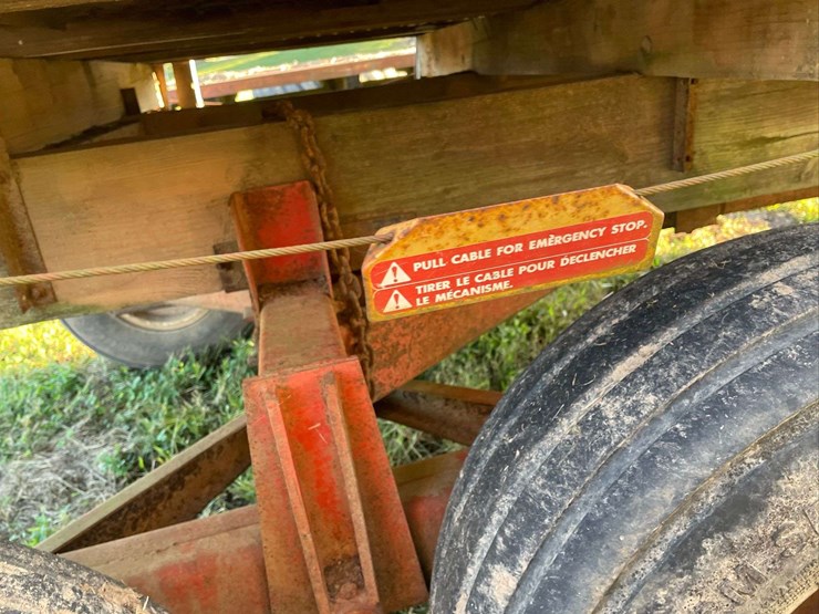 papec-tandem-axle-silage-wagon-image-13