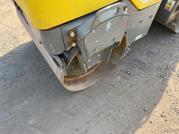 wacker-neuson-rd12-double-drum-vibratory-roller-image-11