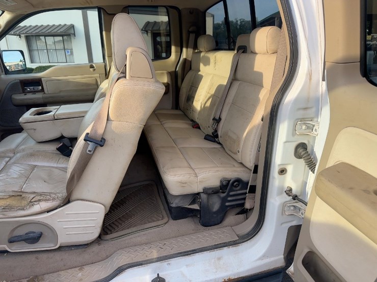 2004-ford-f150-lariat-image-16