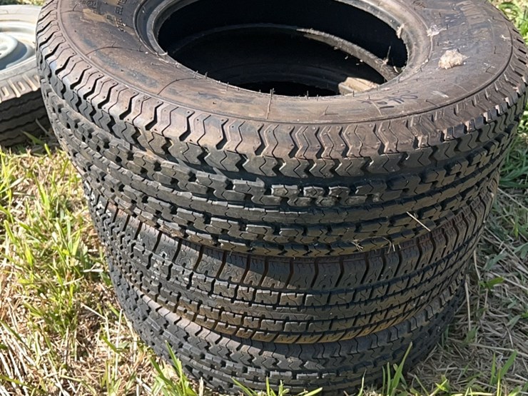 (3)--good-st-205/75/r14-tires-image-9