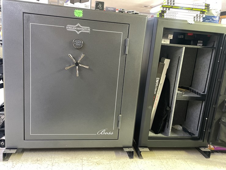 #4087-•-surelock-security-the-boss-(76)-gun-safe-image-3