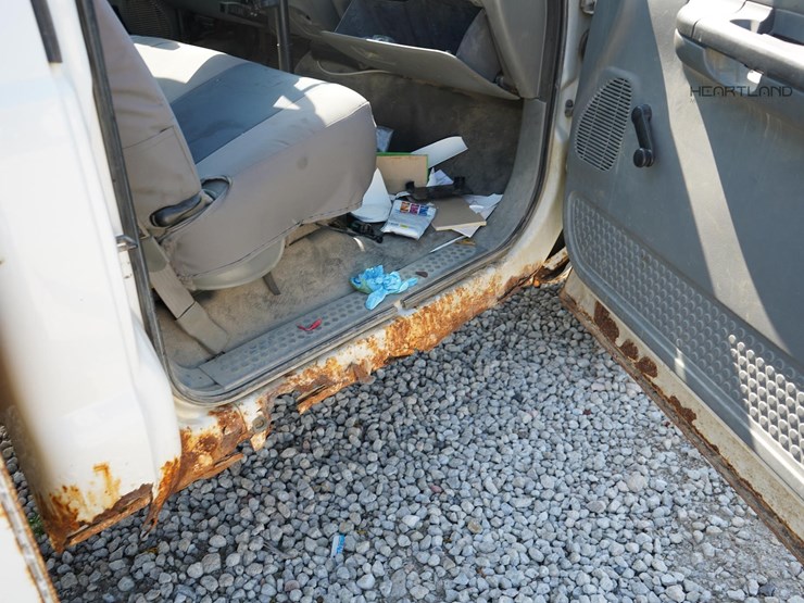 2004-ford-f450-sd-image-24