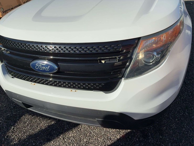 2014-ford-explorer-image-2