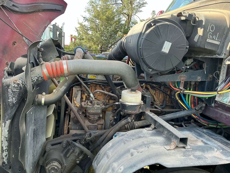 2007-kenworth-t2000-image-13