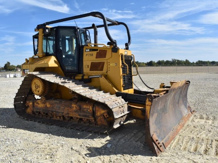2020-caterpillar-d6n-lgp-image-5