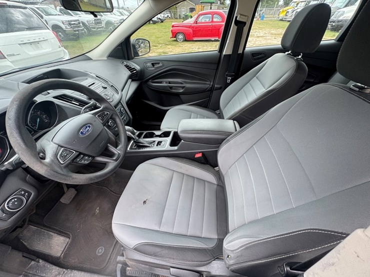 2017-ford-escape-image-5