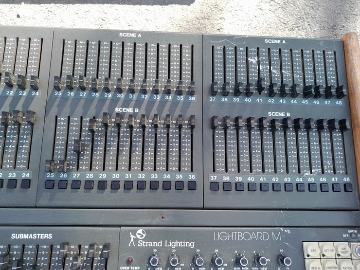 lot#-766-yamaha-mixing-console-and-sound-board-image-3