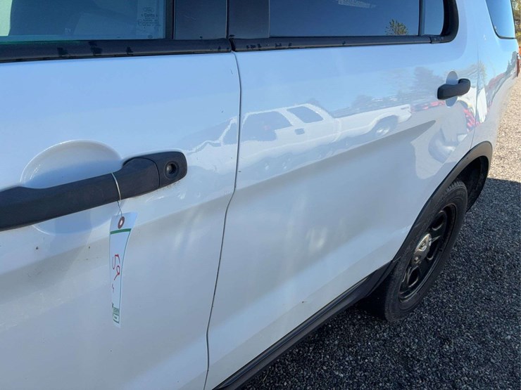 2014-ford-explorer-image-8