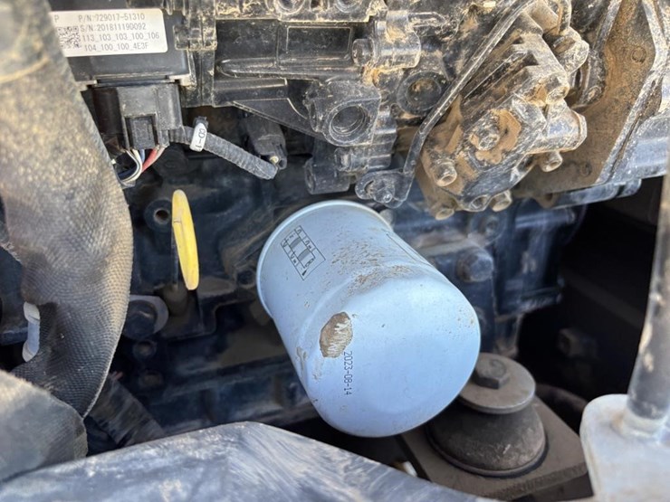 2019-case-cx37c-image-48