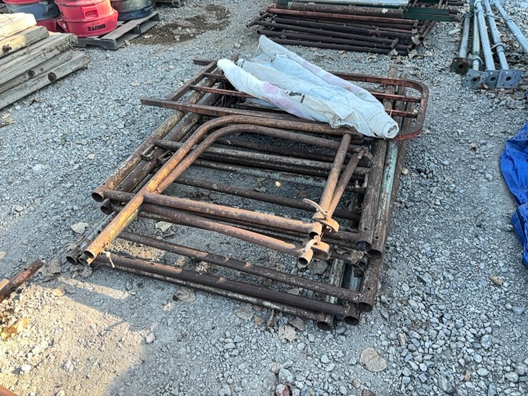 (6)-scaffold-frames-and-railing-support-equipment-image-1