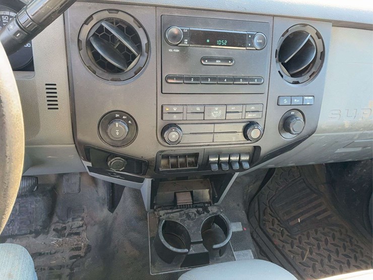 2012-ford-f350-image-26