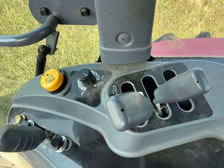 massey-ferguson-4610-image-13